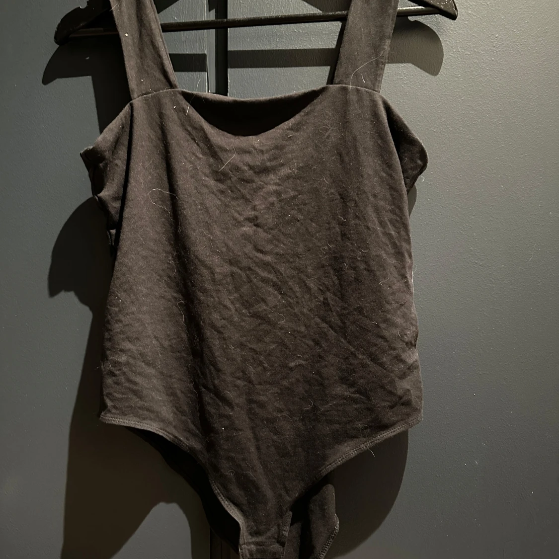 Svart body från H&M