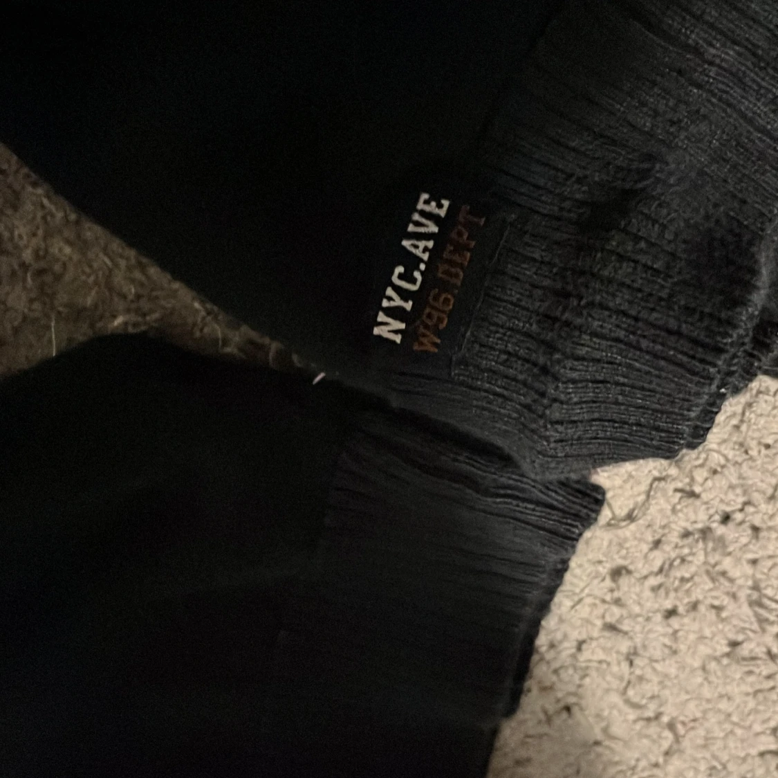 Svart långärmad tröja NYC.AVE - 4