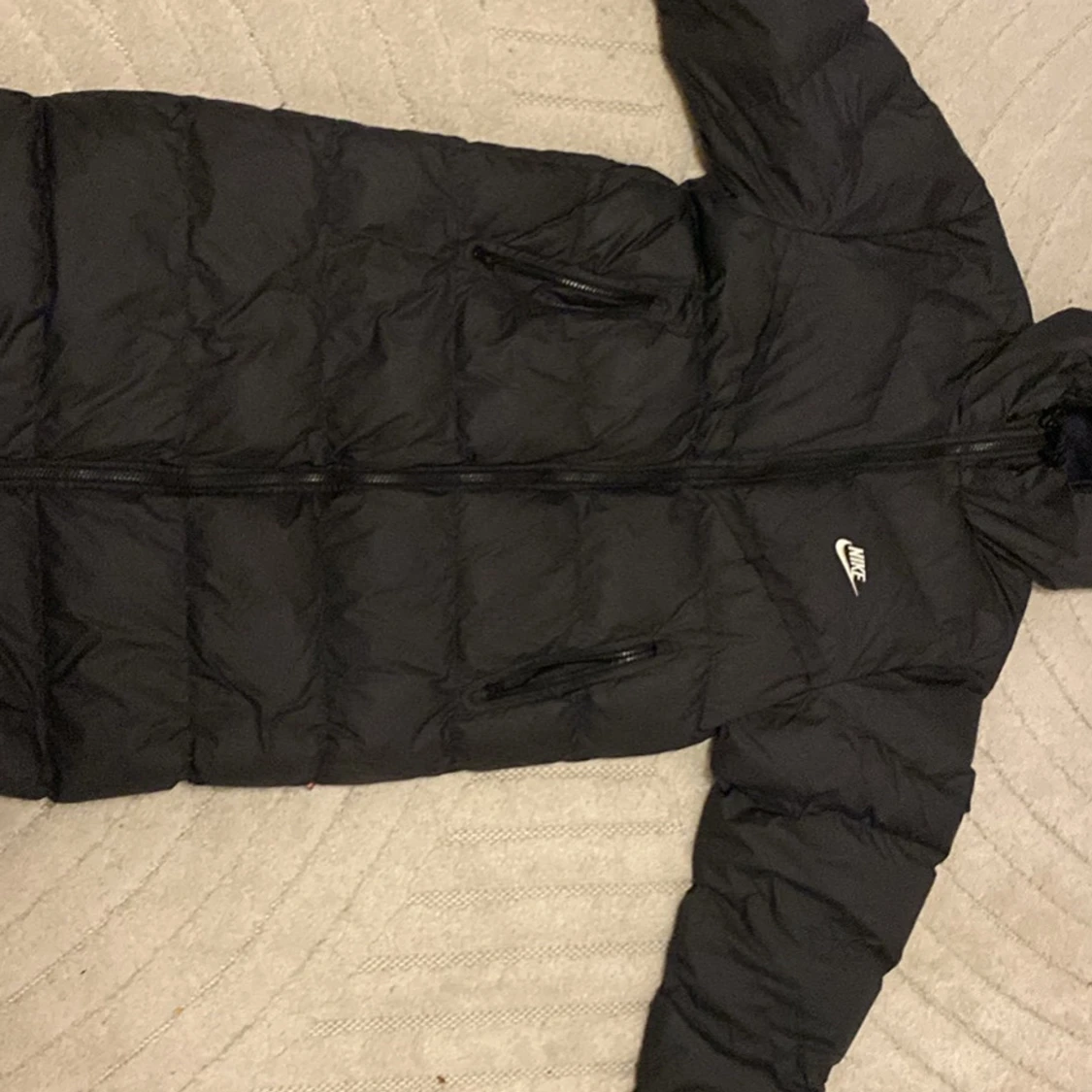 Svart lång Nike Jacka