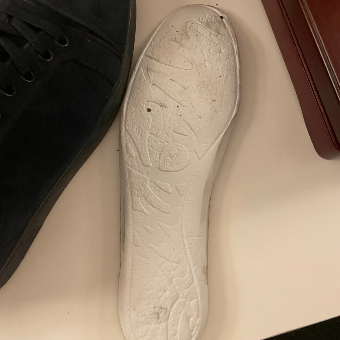 Christian Louboutin svarta sneakers 39 - 3