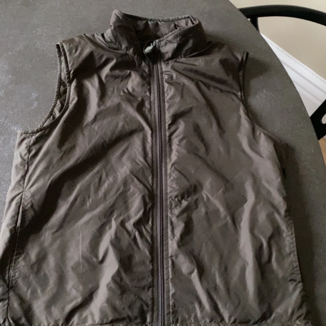 Olivgrön dunväst från Aspesi