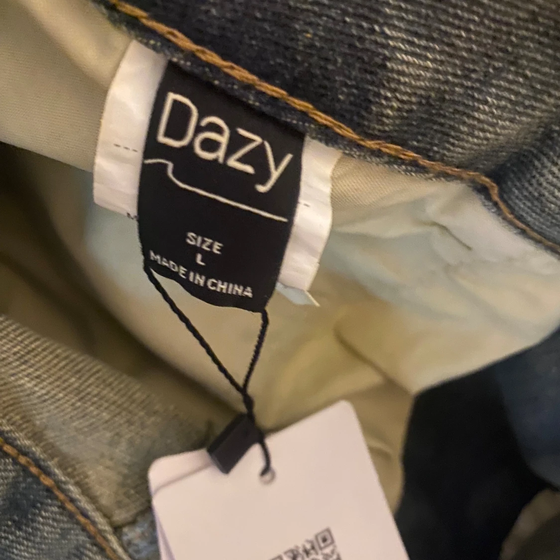 Ljusblå denimshorts från Dazy - 2
