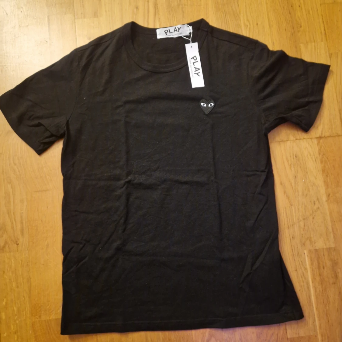 Svart t-shirt Comme des Garçons Play