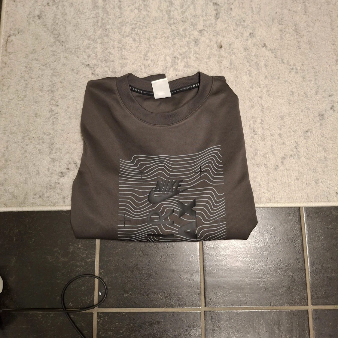 Grå Nike Air Max sweatshirt - 1