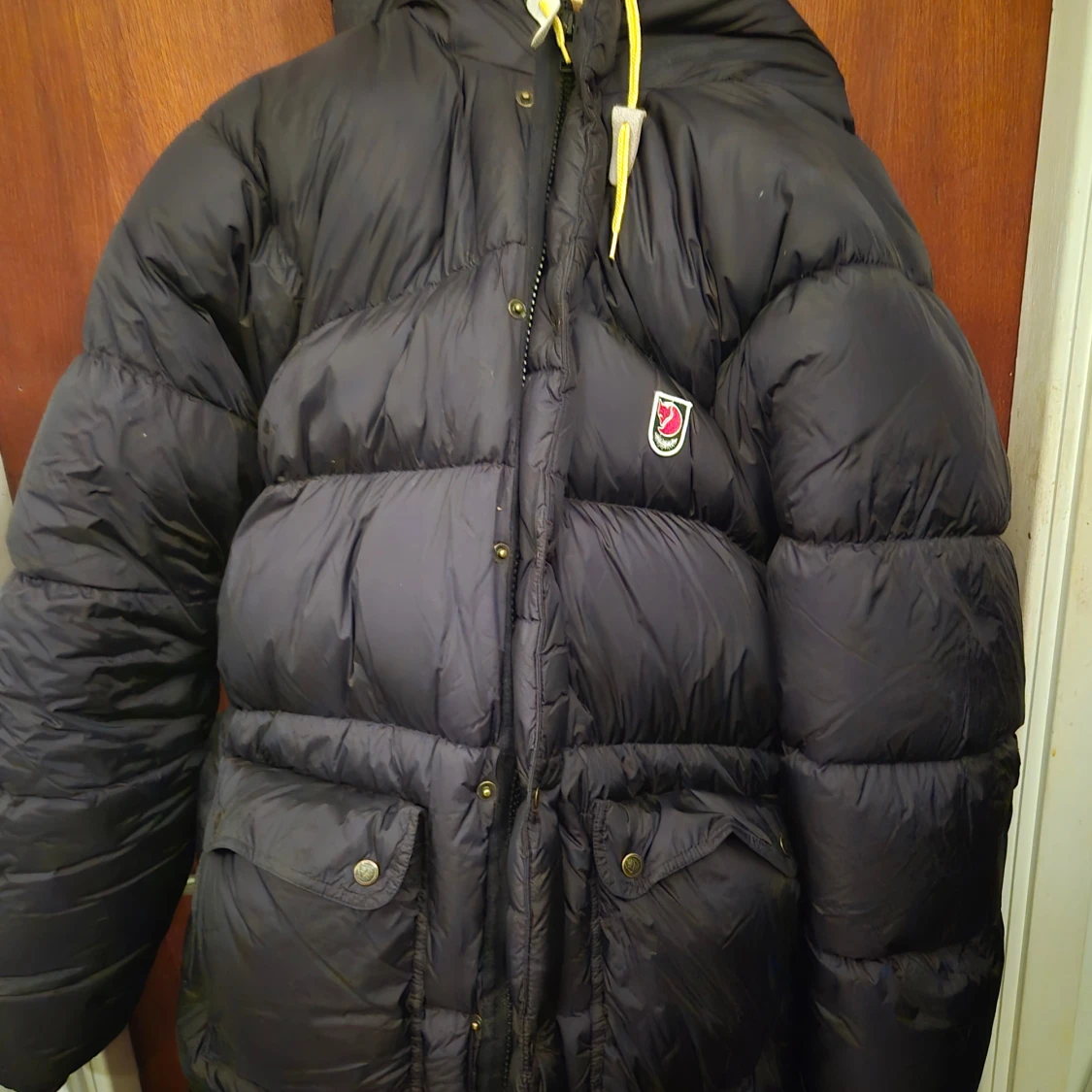 Svart dunjacka från Fjällräven storlek XL - 1