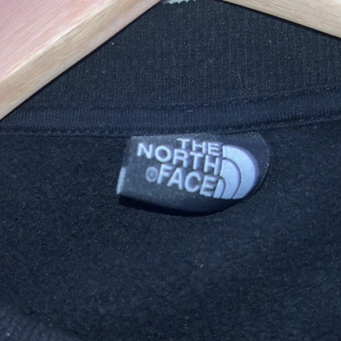 Svart sweatshirt från The North Face - 2