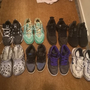 Skor säljes - Säljer skor som inte kommer till användning längre medela mig för pris, storlek, mer detaljerade bilder och andra frågor.