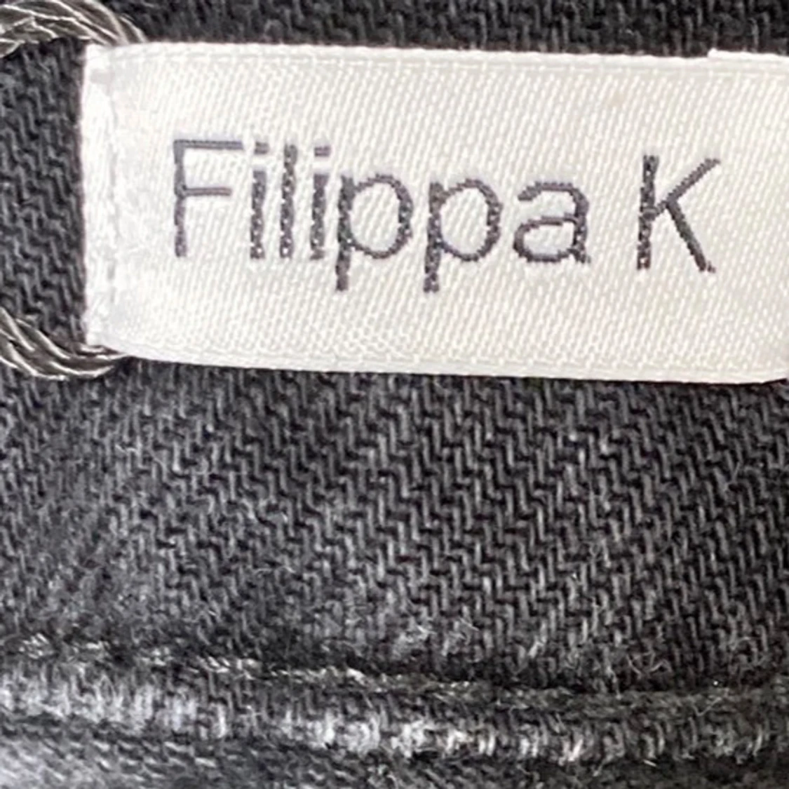 Svarta jeans från Filippa K - 2