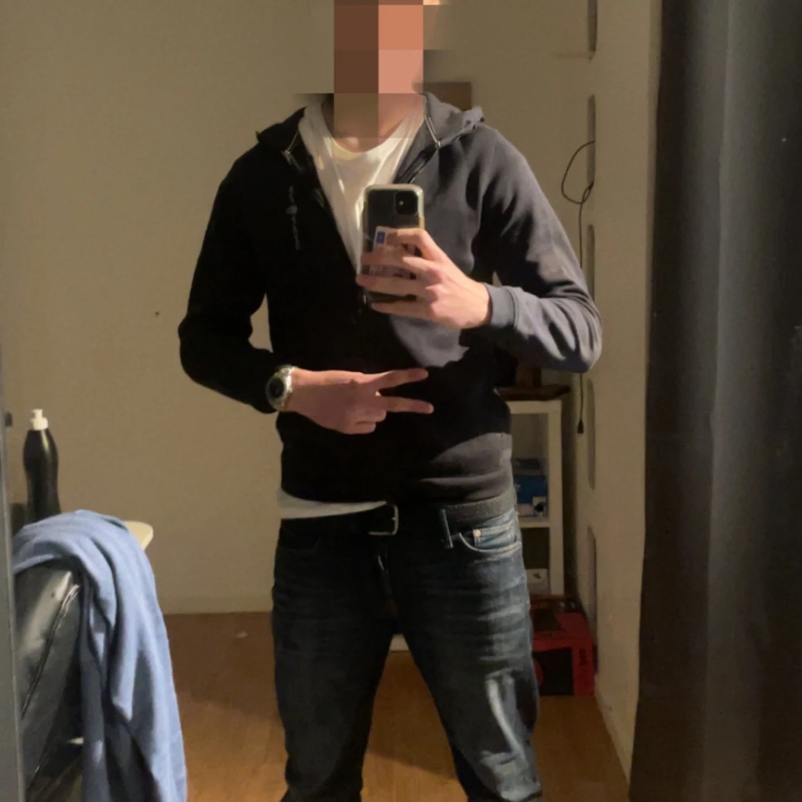 Svart hoodie från Sail Racing - 1