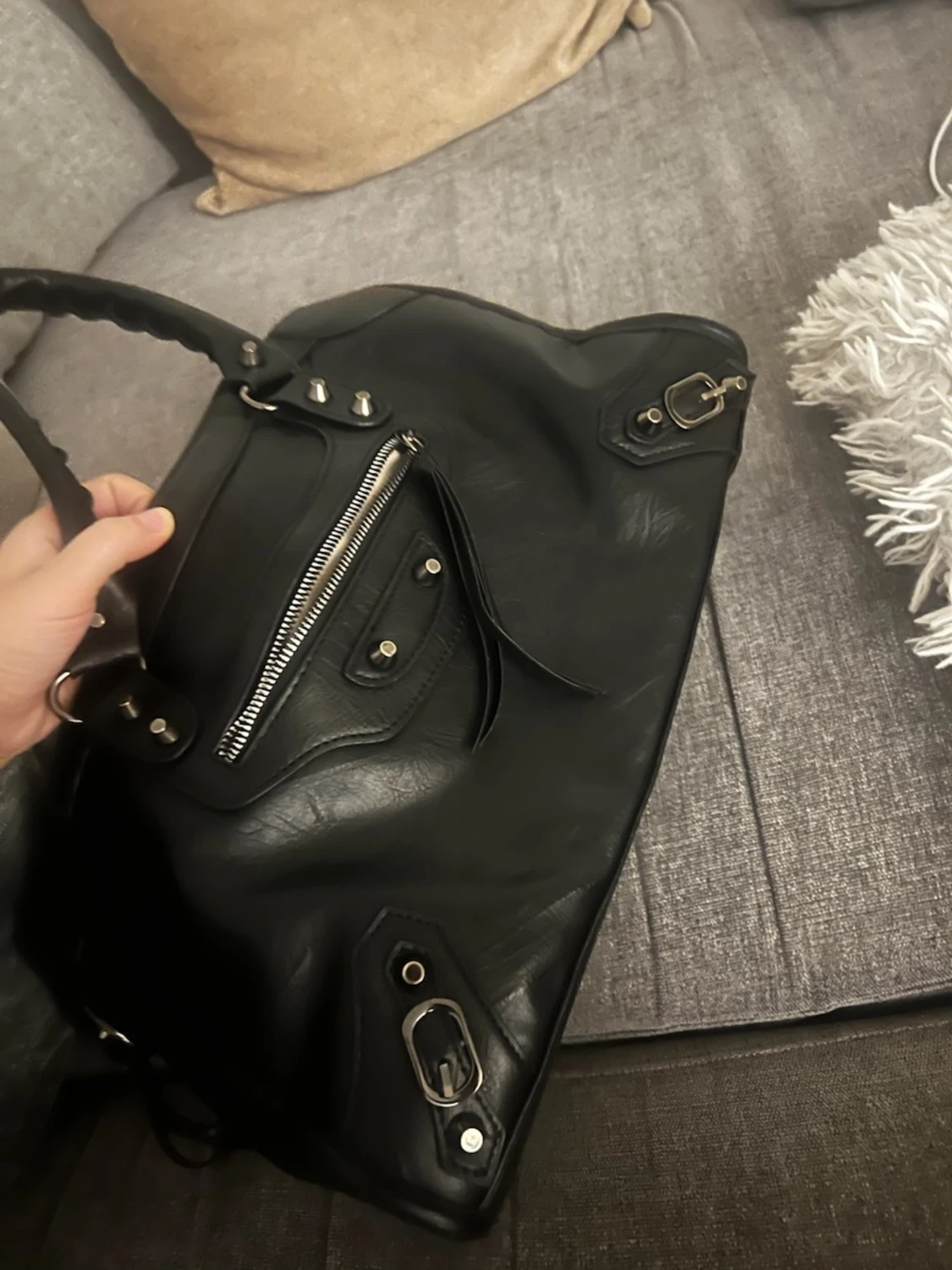 Svart handväska i skinn - 1