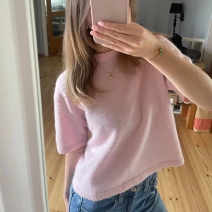 Stickad Tröja - Stickad tröja ifrån Gina Tricot💕 