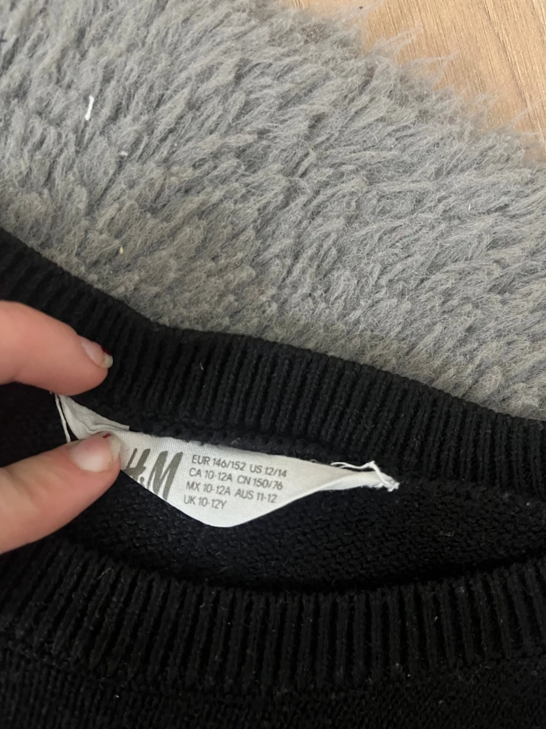 Svart jultröja med renar från H&M - 1