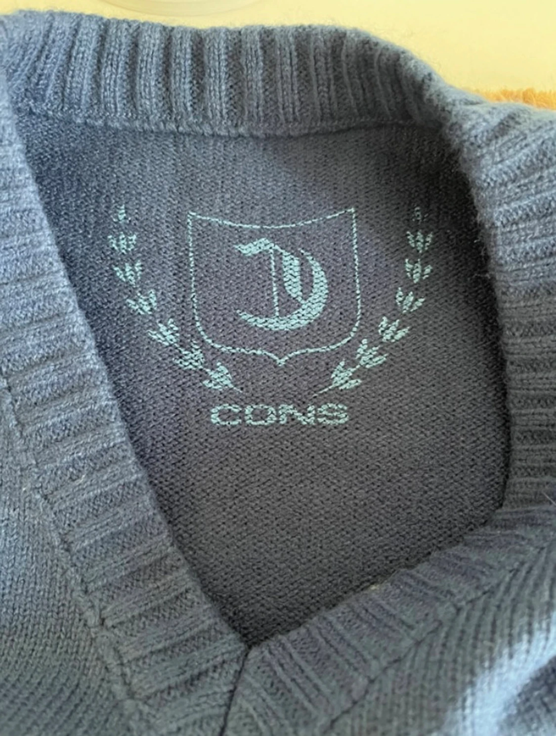 Blå vintage stickad tröja med mönster från CONS - 1