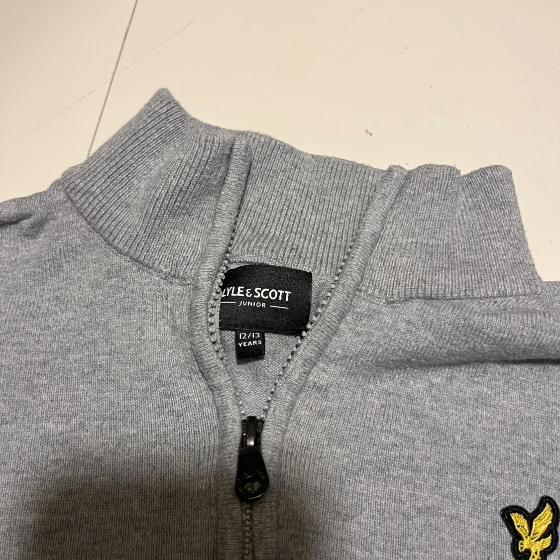 Grå half zip tröja från Lyle & Scott - 3