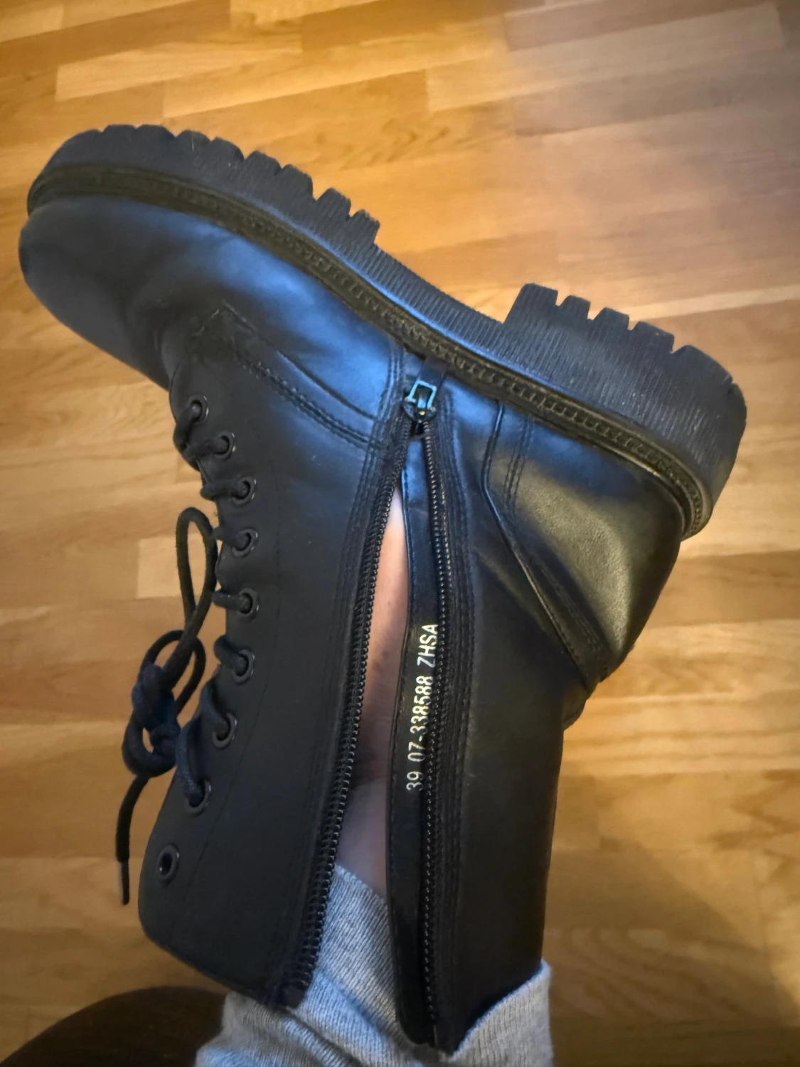 Svarta boots med snörning och dragkedja - 3