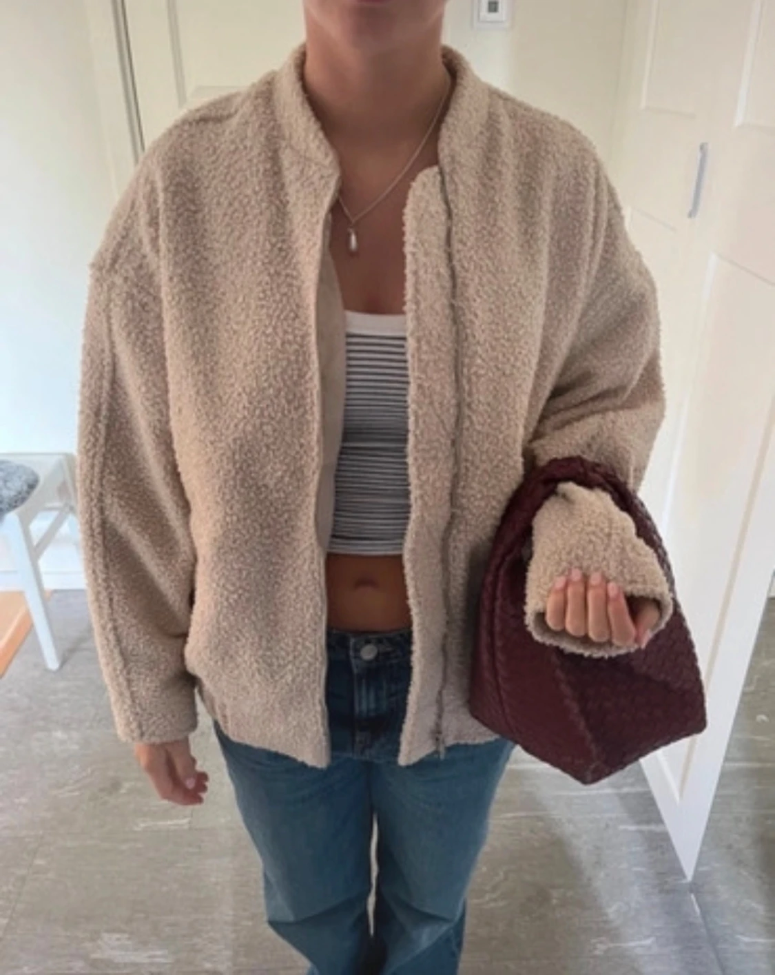 Beige teddyjacka i oversized modell - 1