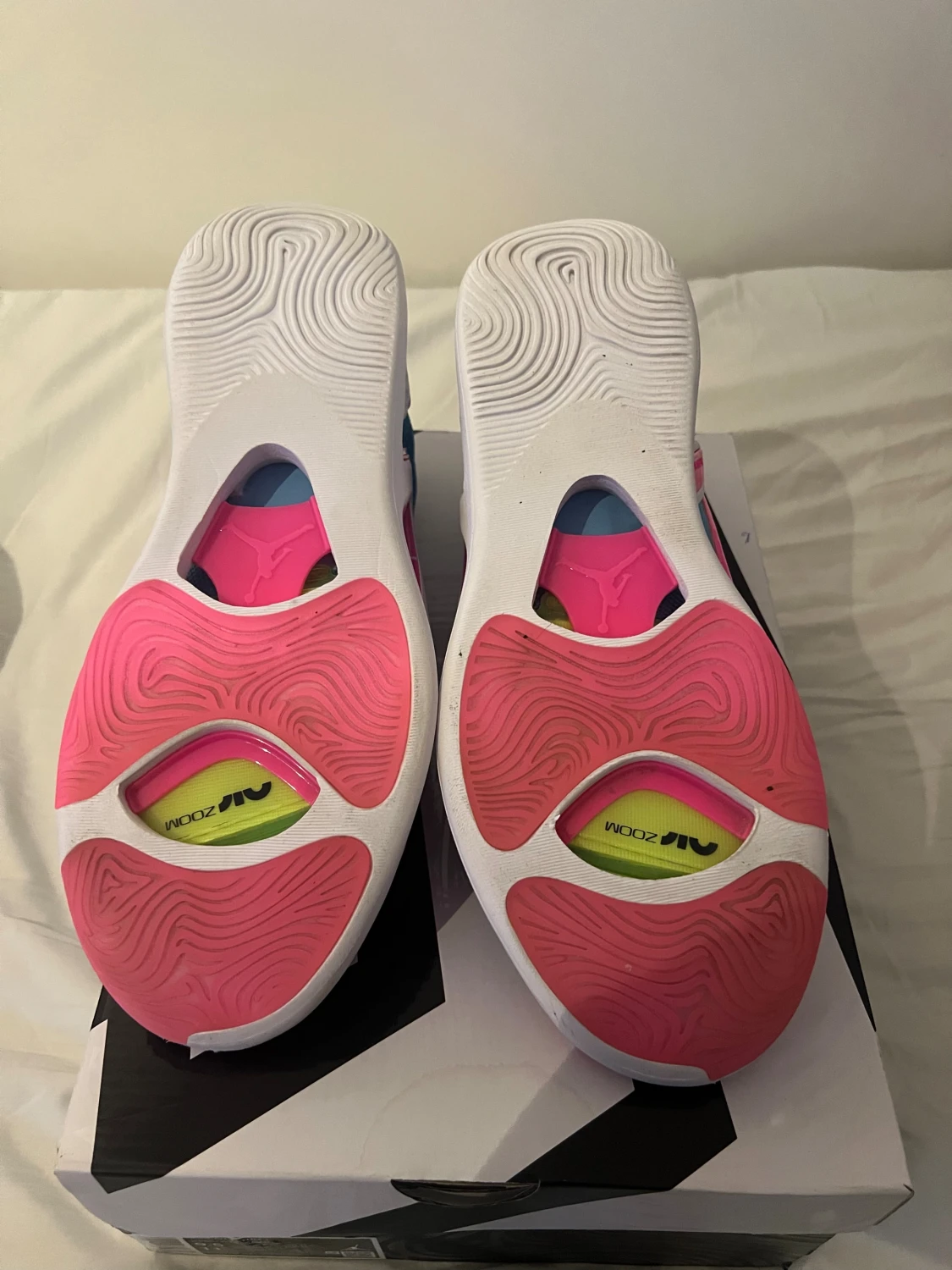 Jordan JT sneakers i blå och rosa - 2