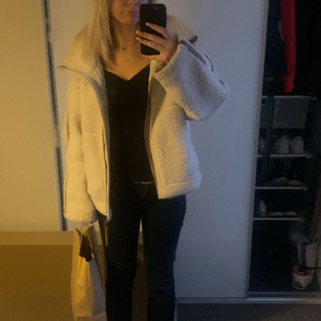 Beige teddyjacka med bruna detaljer - 1