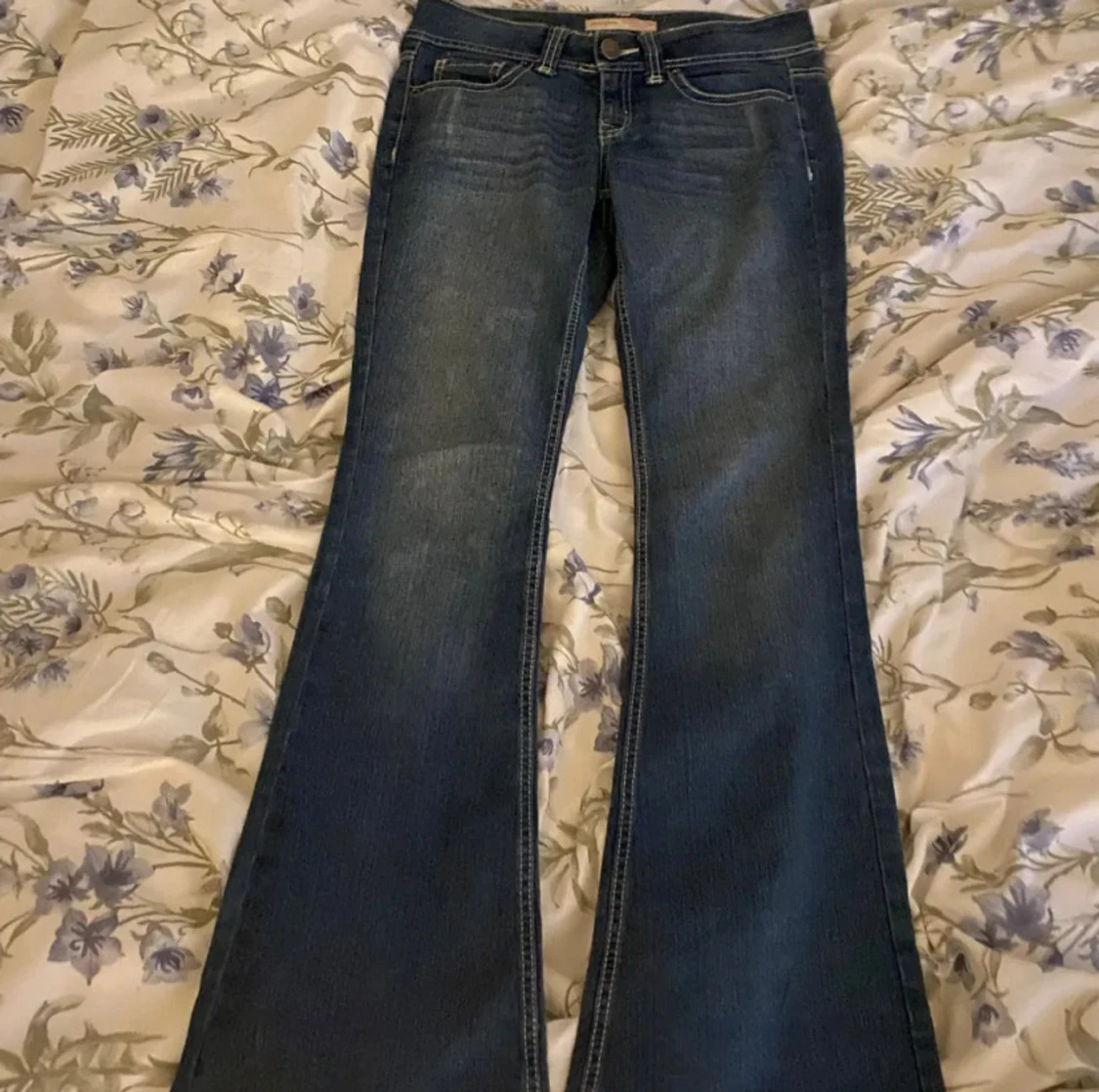 Lågmidjade bootcut jeans no boundries  - 4
