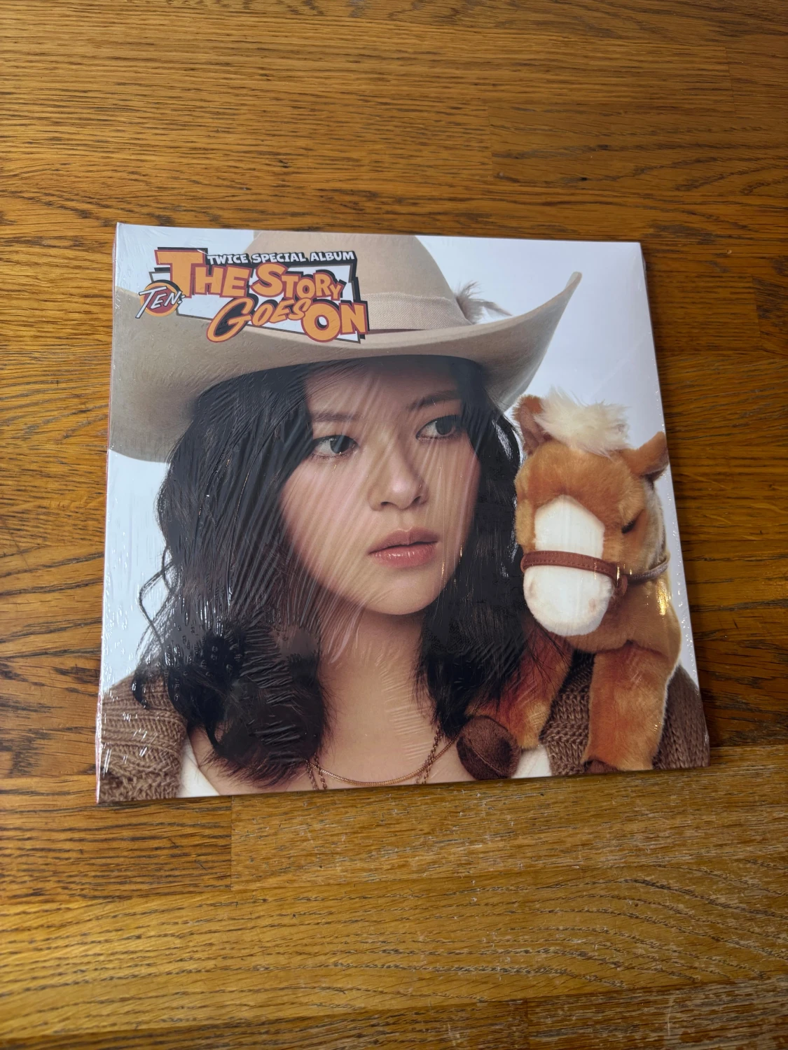 Nytt oöppnat Twice album + Pob poster  - 1