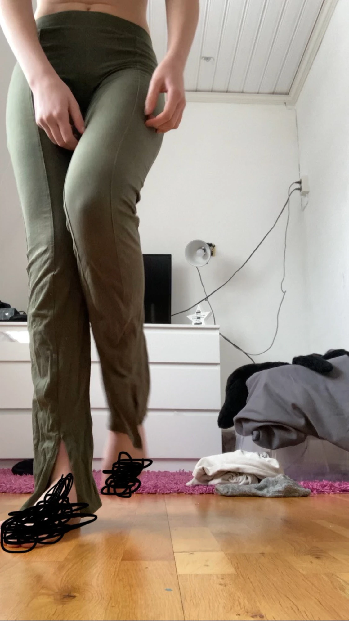 Olivgröna croppade byxor - 3