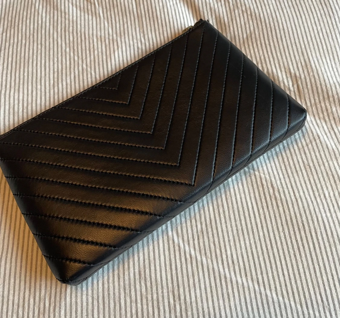 Svart quiltad kuvertväska Karl Lagerfeld - 1