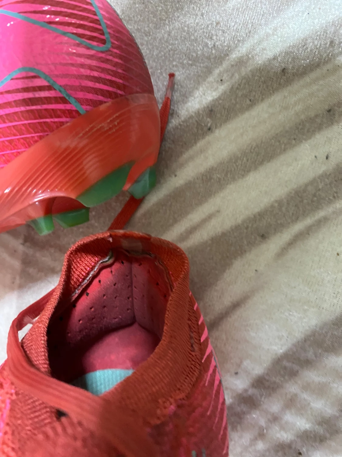 Nike röda fotbollsskor Flyknit - 4