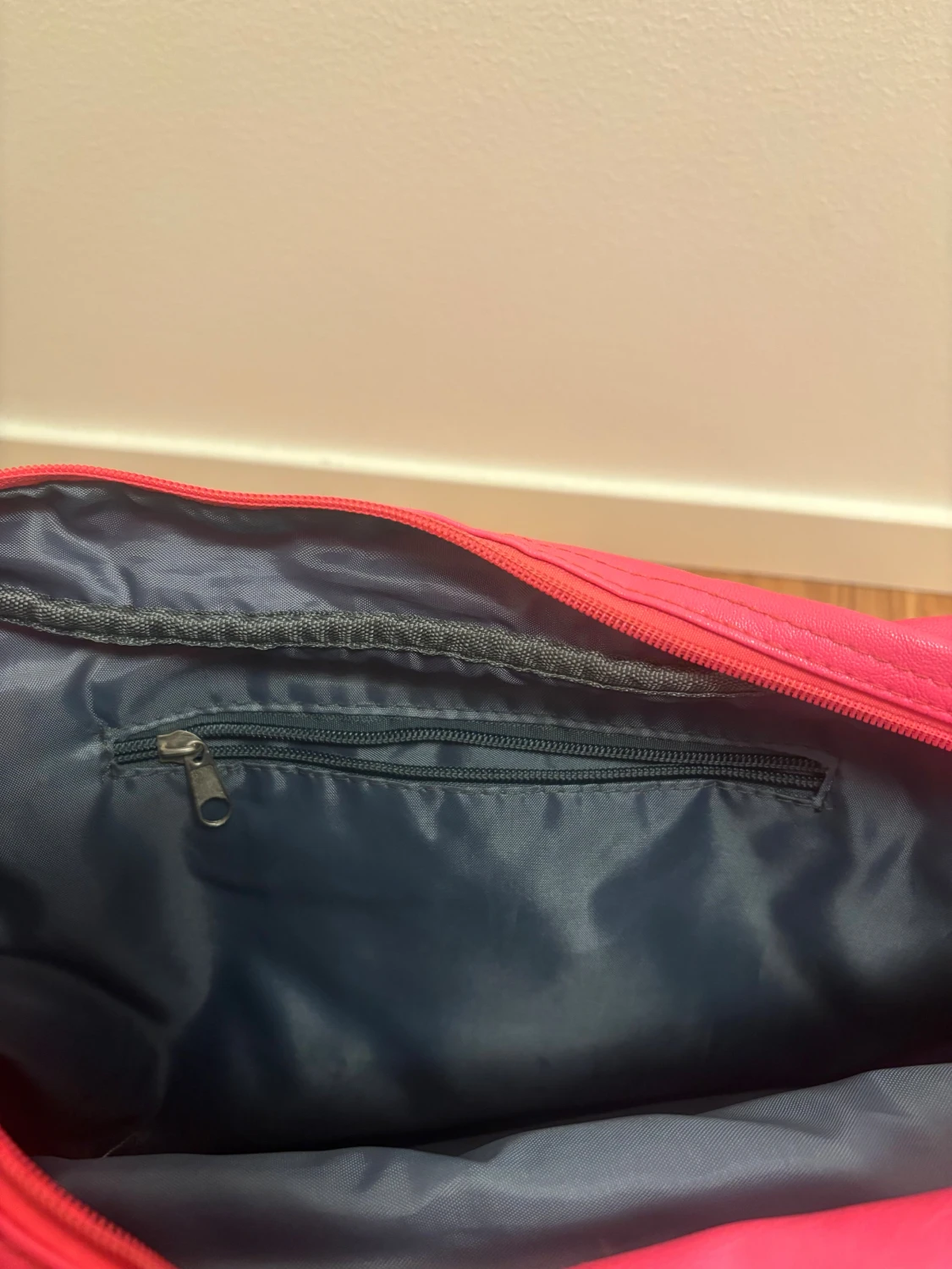 Rosa axelväska från Adidas - 3