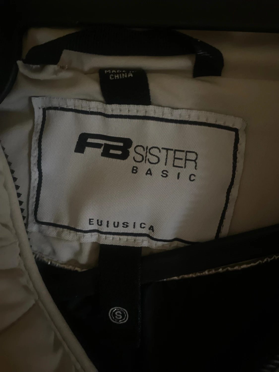 Beige vinterjacka  - 3