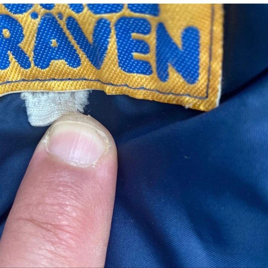 Mörkblå dunjacka från Fjällräven - 3