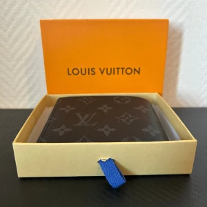 V-L (baklänges) plånbok monogram - svart plånbok monogram med box