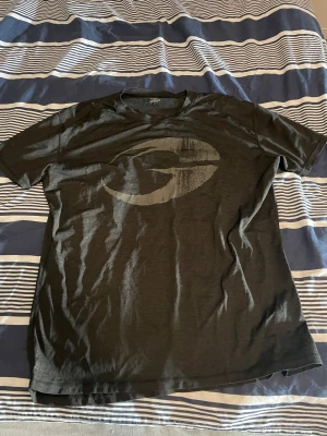 Gasp t-shirt  - -Storlek XL