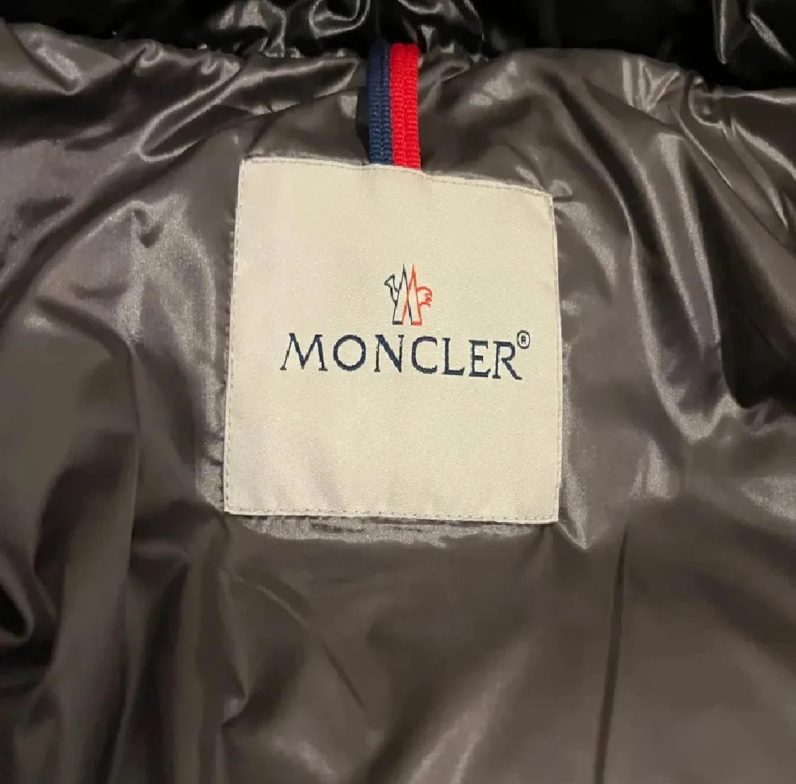 Svart Moncler pufferjacka Maya - 2