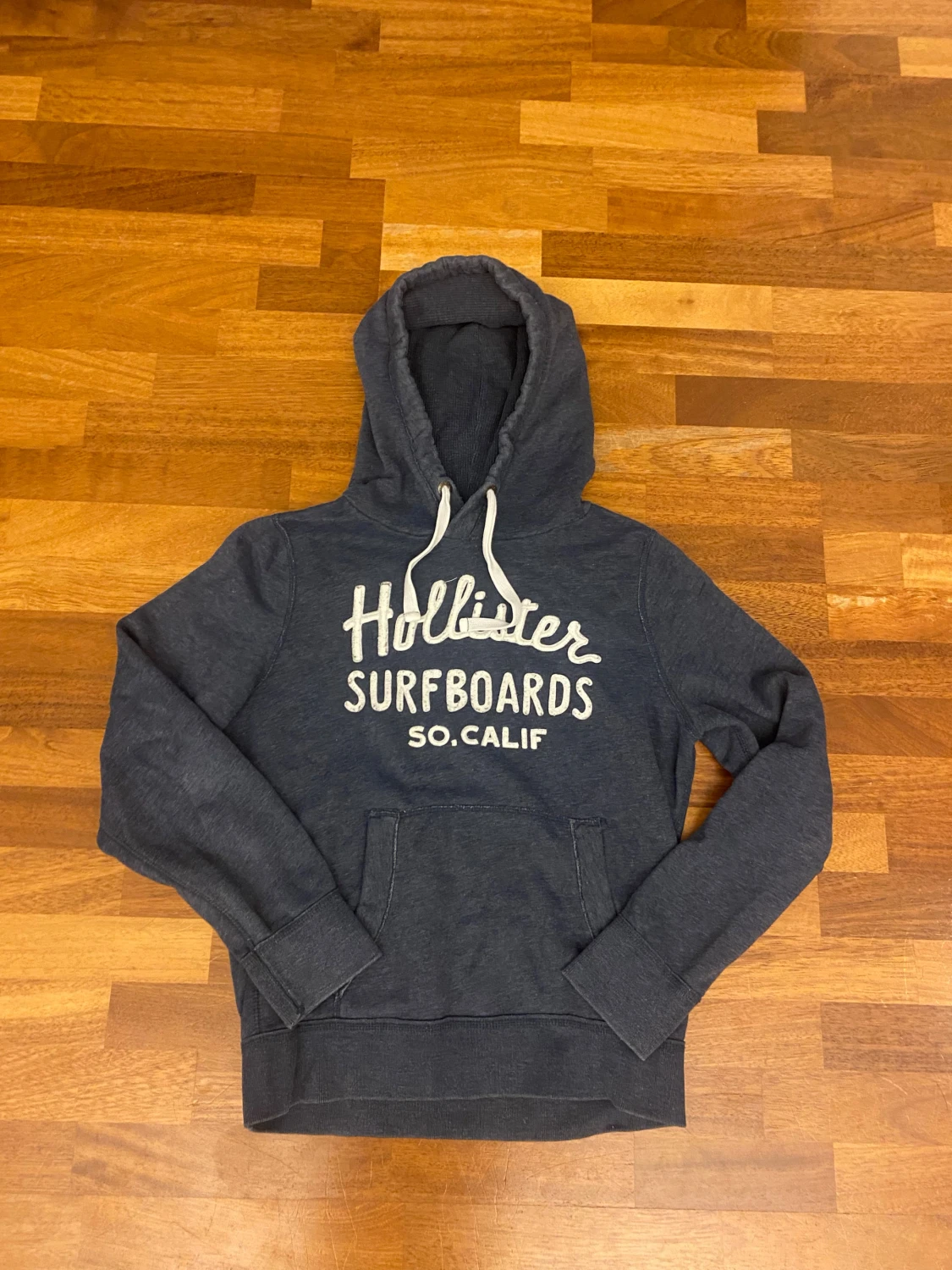 Marinblå hoodie från Hollister M - 1