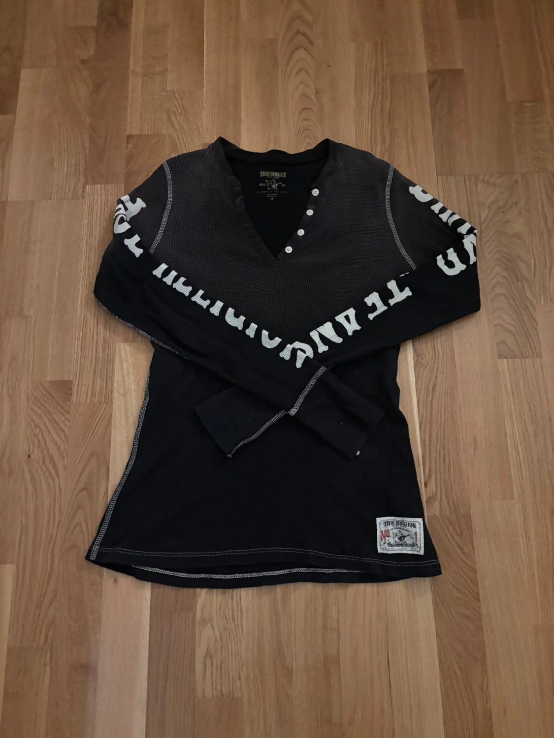 Svart långärmad tröja True Religion