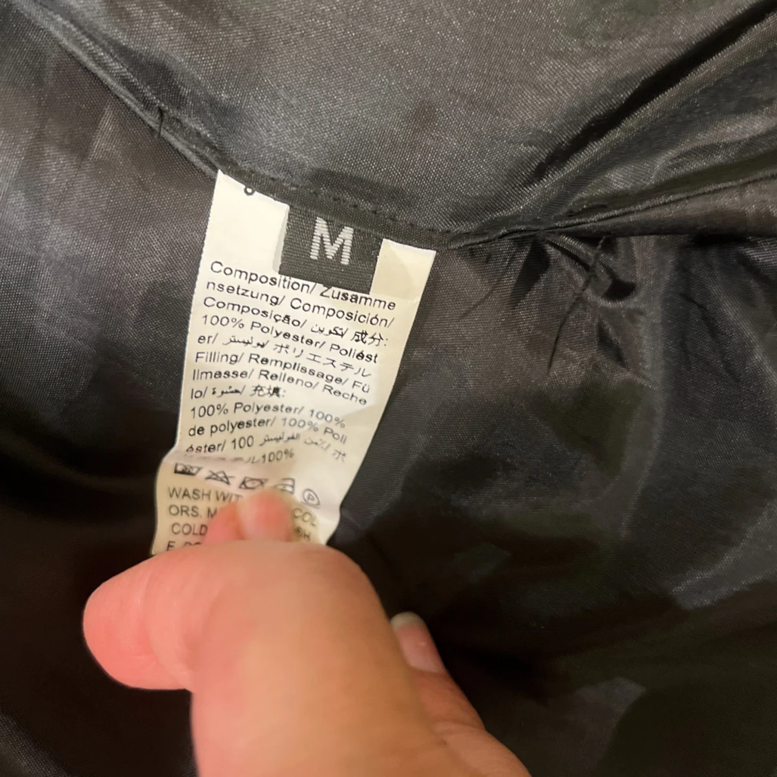 Svart dunväst med dragkedja, storlek M - 2