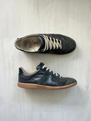 Maison marigela gats - Köpt i affär. Skick 8/10. Pris går att diskutera. Bara att skriva vid minsta funering.