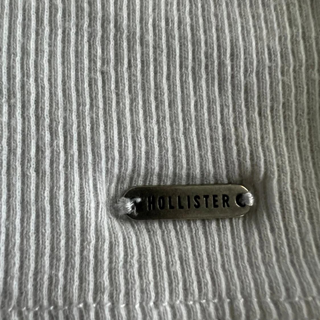 Vit ribbad linnetopp med spets Hollister - 4