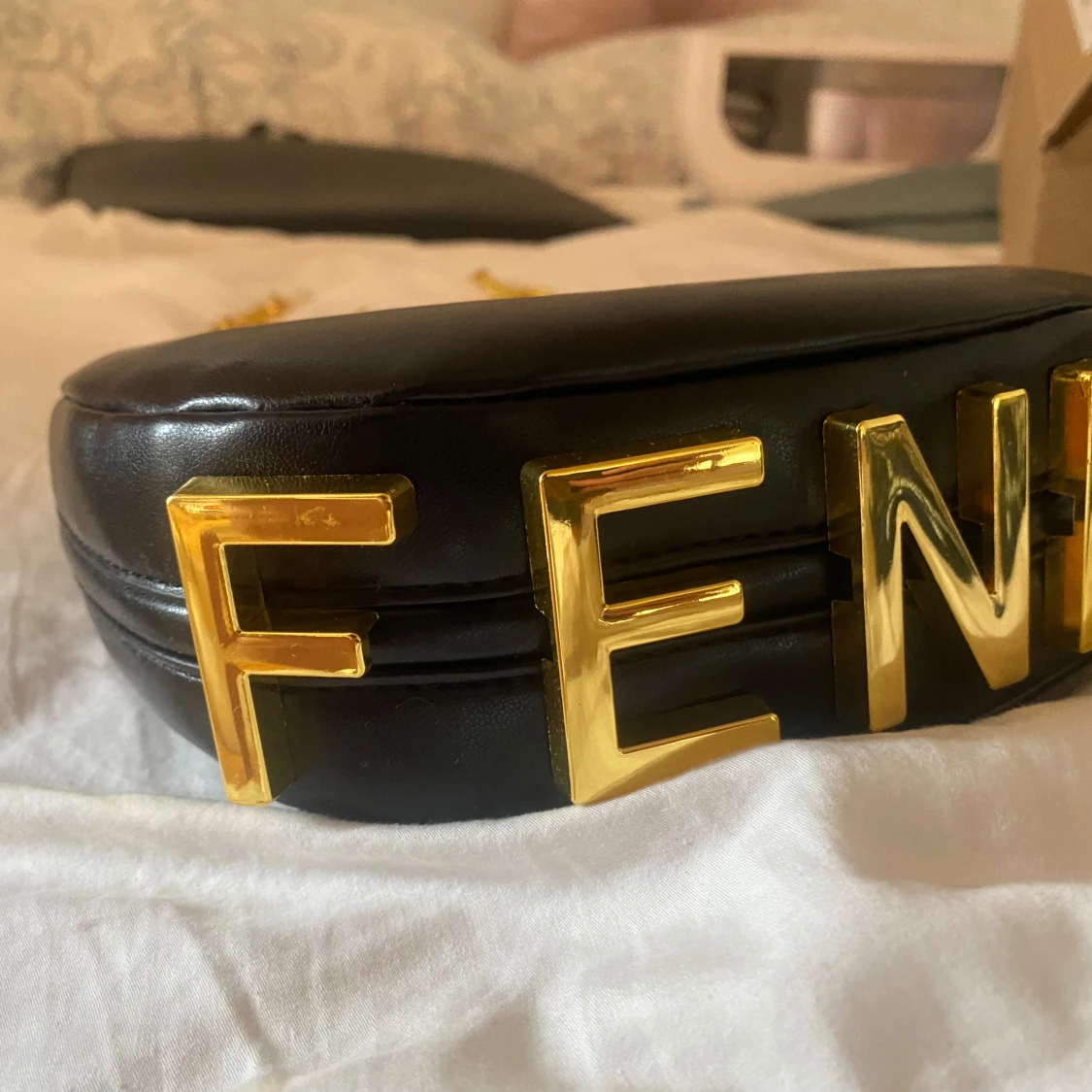 Liknande handväska  - 1