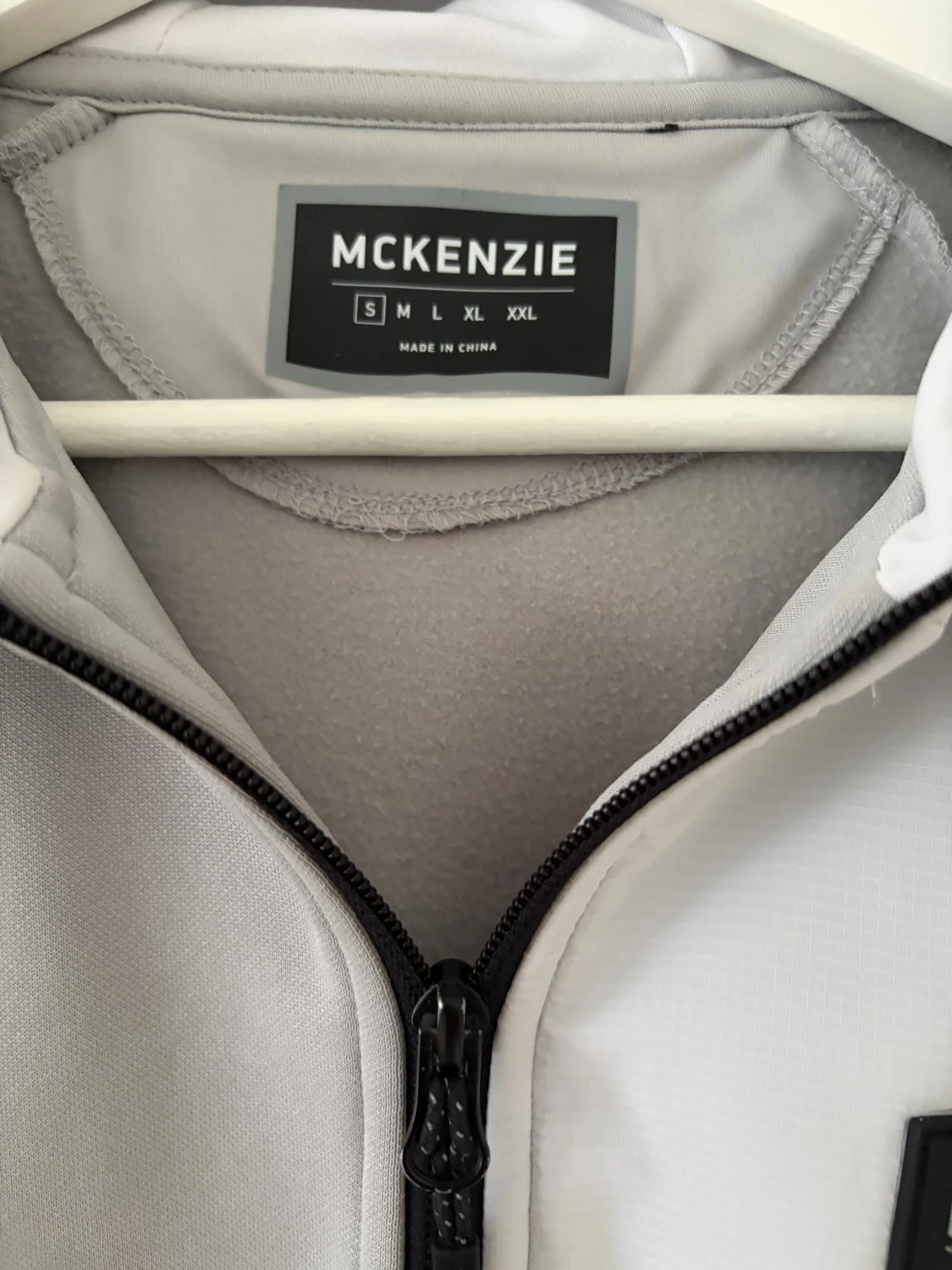 Ljusgrå vindjacka från McKenzie - 1