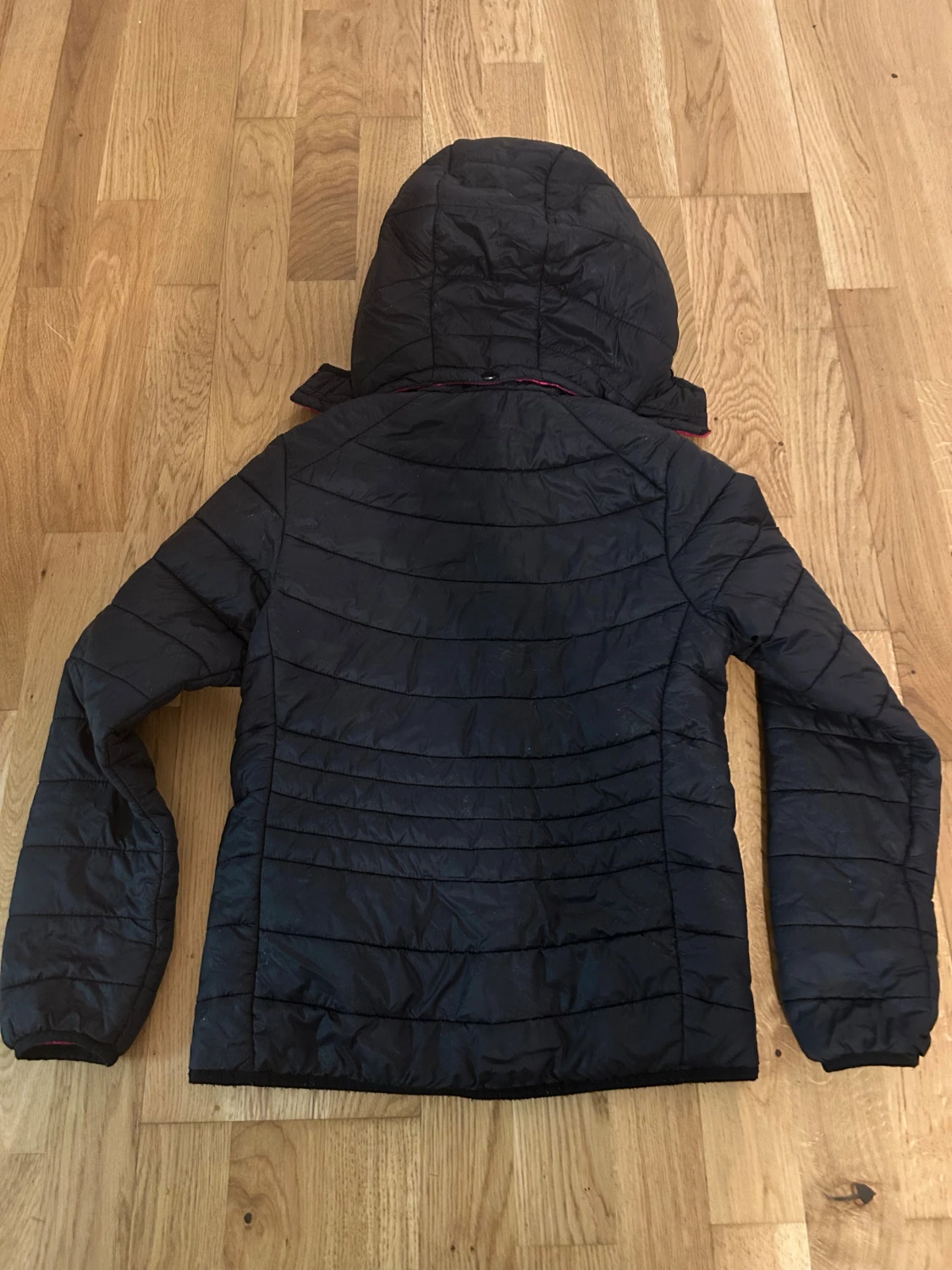 Svart pufferjacka från Everest - 1