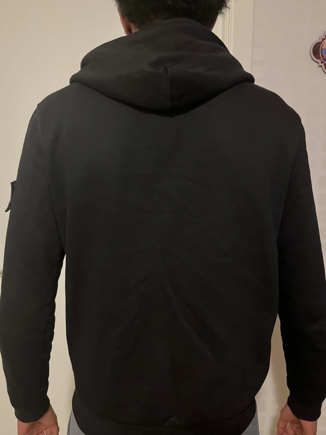 Svart hoodie från Stone Island - 1