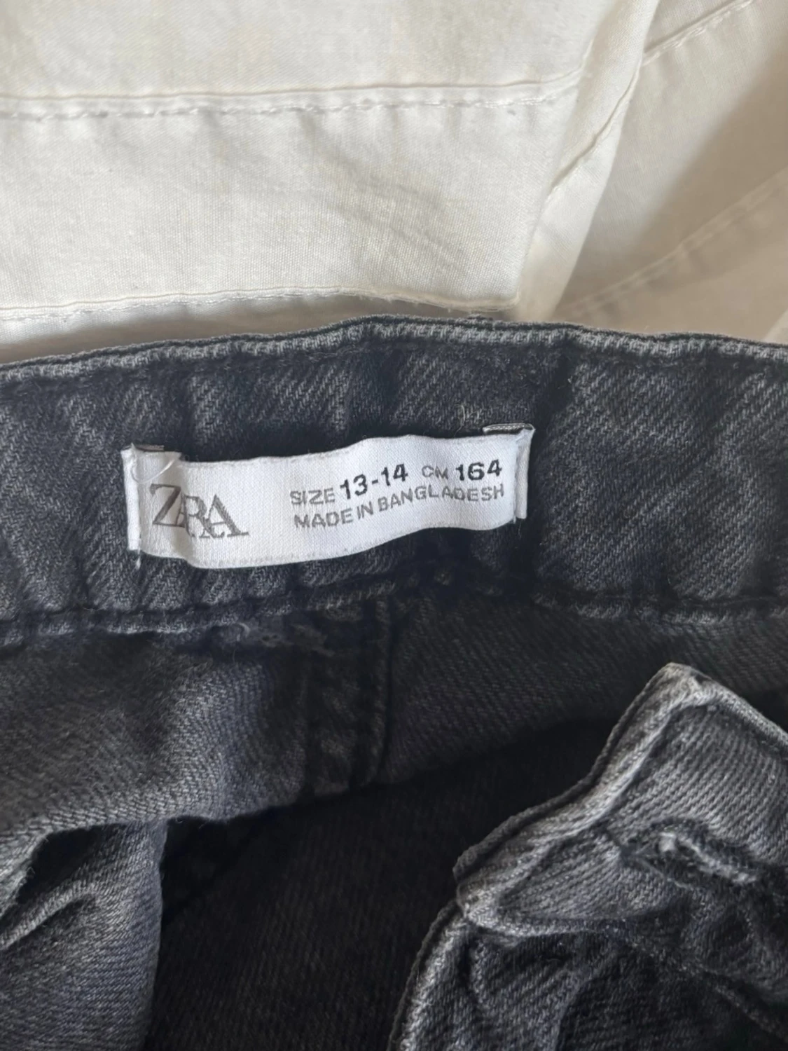 Svart jeanskjol med fickor - 3