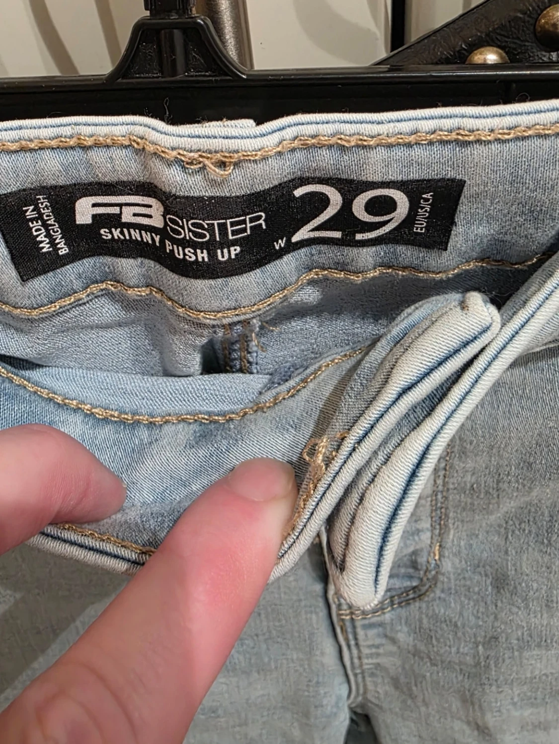 Ljusblå skinny push up jeans FB Sister - 1