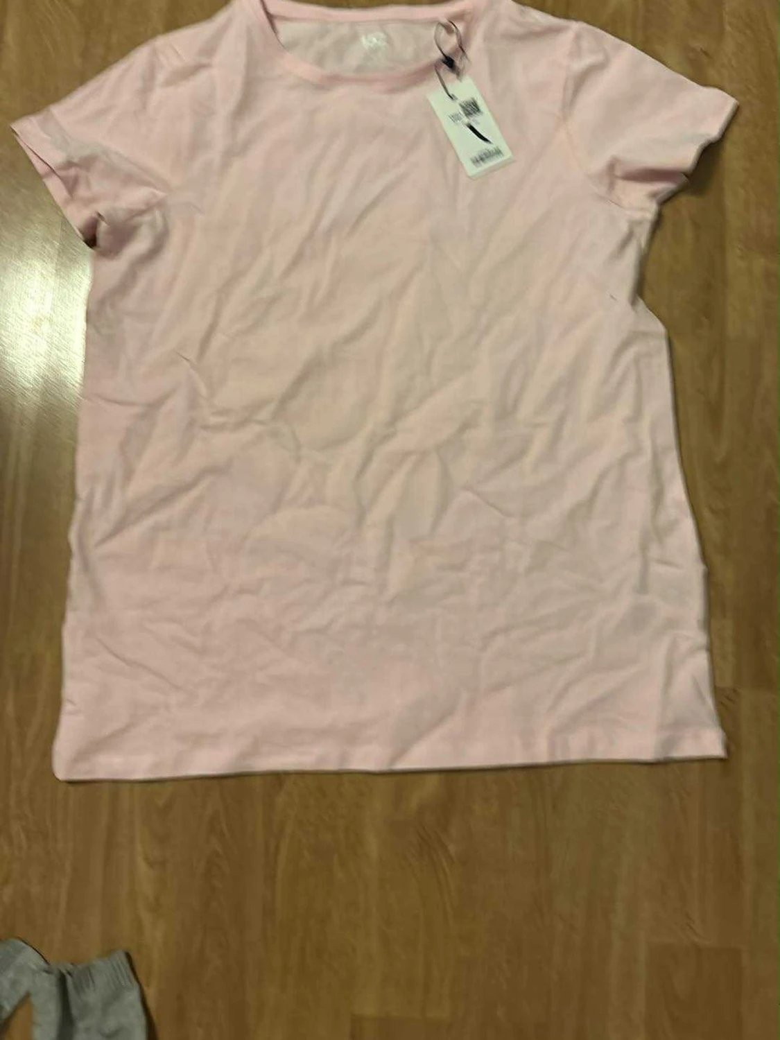 Klädespaker passande 152-160 totalt 12 överdelar - 2