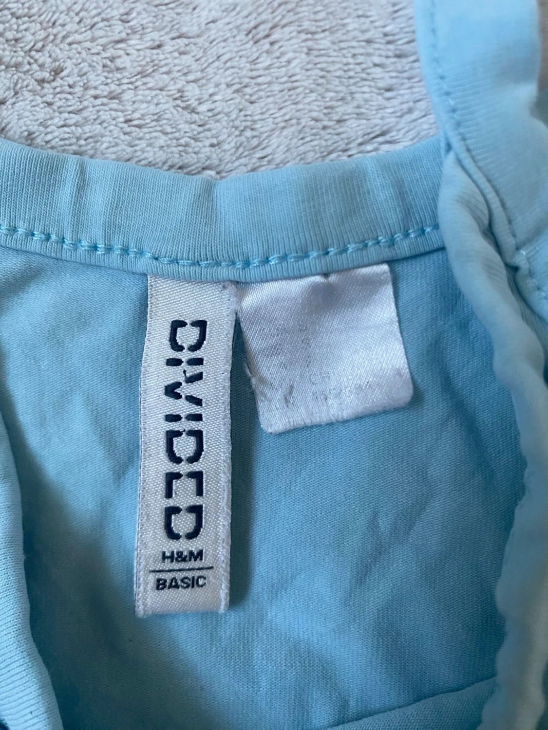 Ljusblå linnetopp från H&M Divided - 1