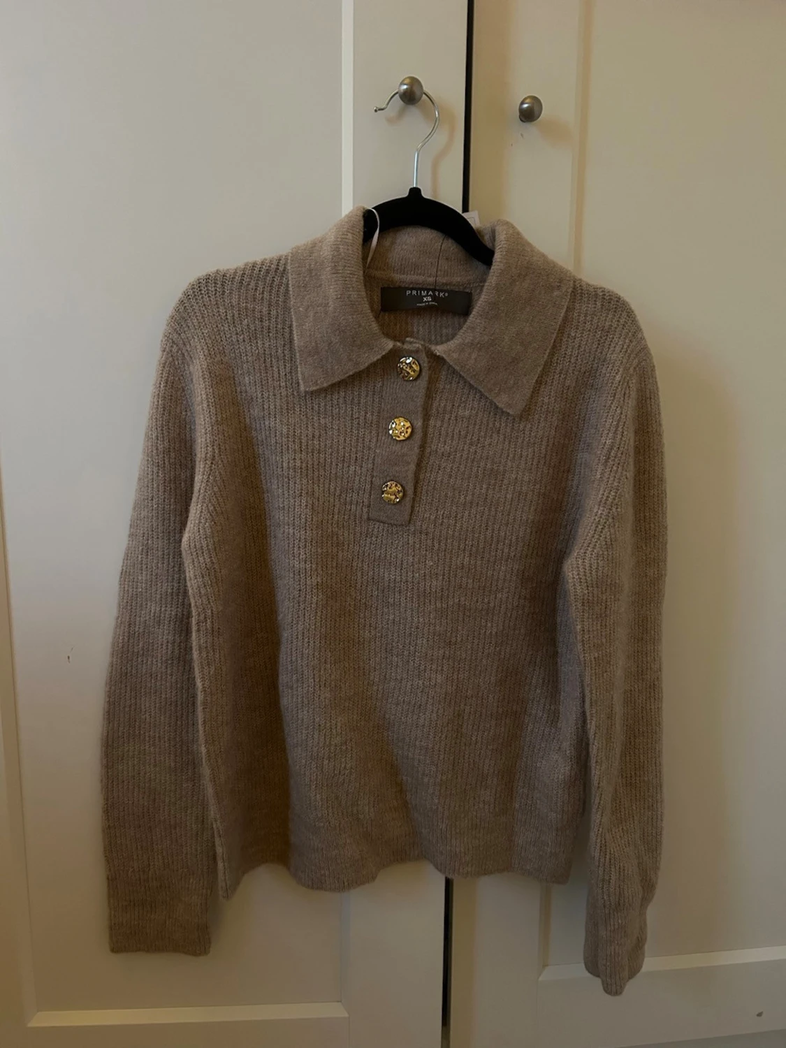 Beige stickad tröja från Primark