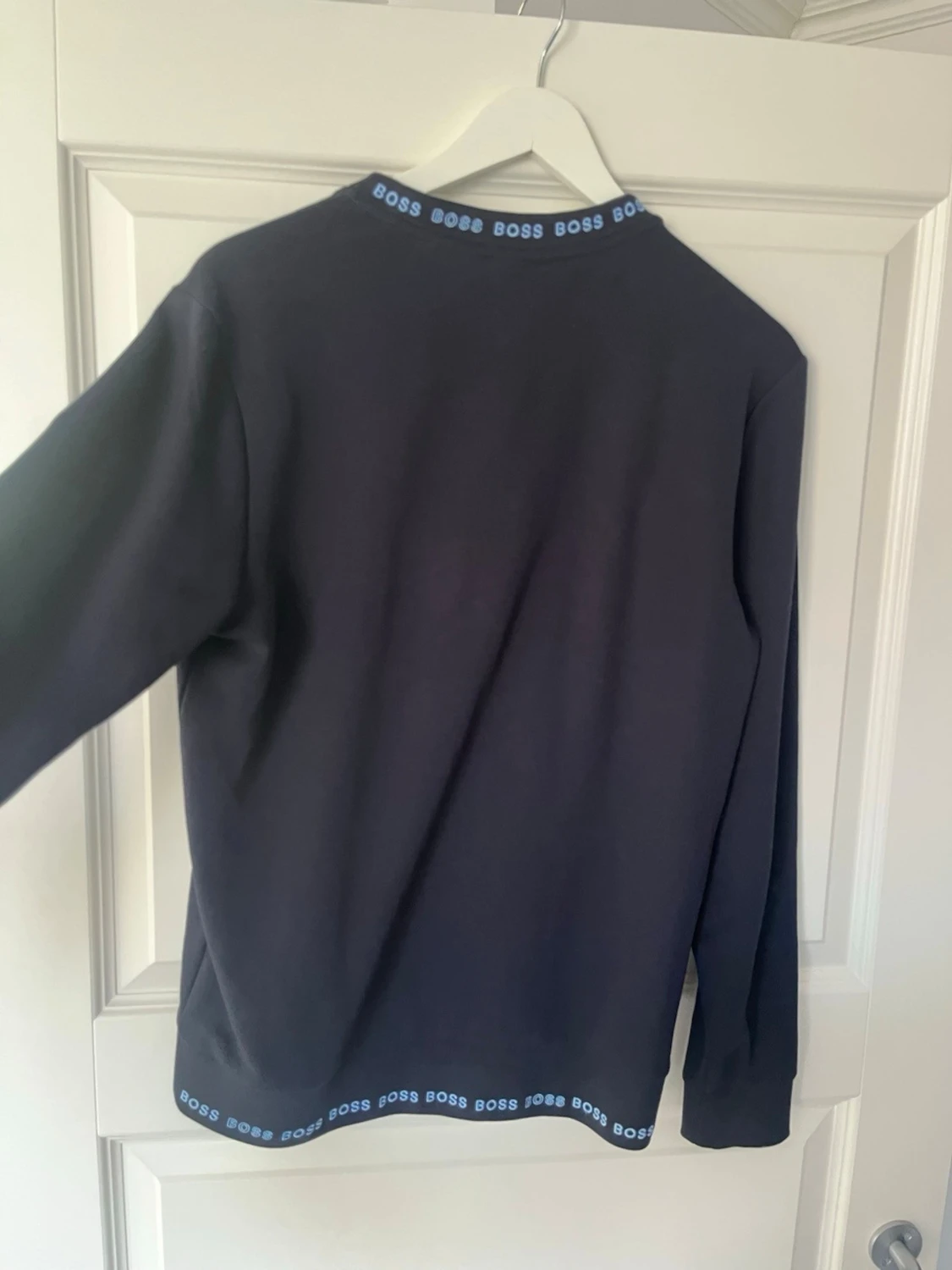 Svart sweatshirt från BOSS - 1