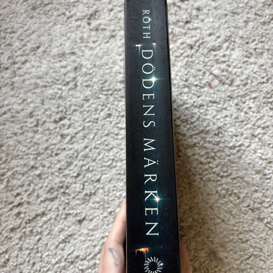 Dödens märken - Veronica Roth - 2