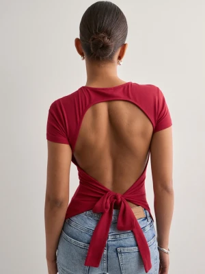 söker nelly topp‼️‼️ - SÖKER‼️‼️ Perfect Tie Back Tee röd storlek s